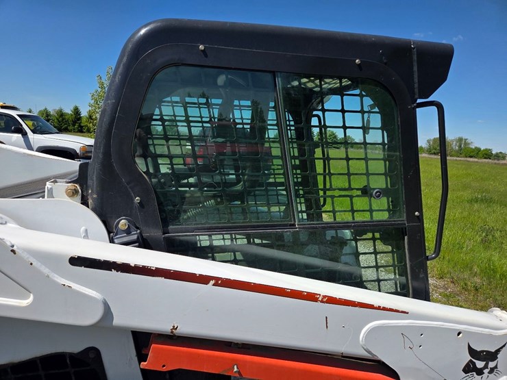 2013-bobcat-s630-image-6