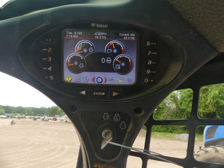 2018-bobcat-t740-image-13
