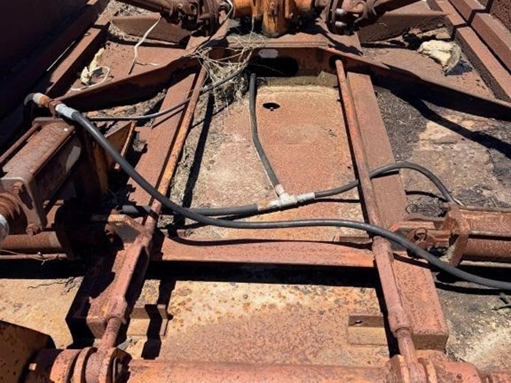 l2---bushhog-batwing-shredder-image-13