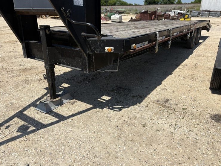 l2--2001-gooseneck-30x8-trailer-image-8