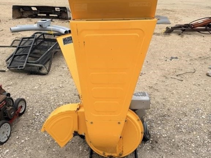 l3---cub-cadet-chipper-image-6