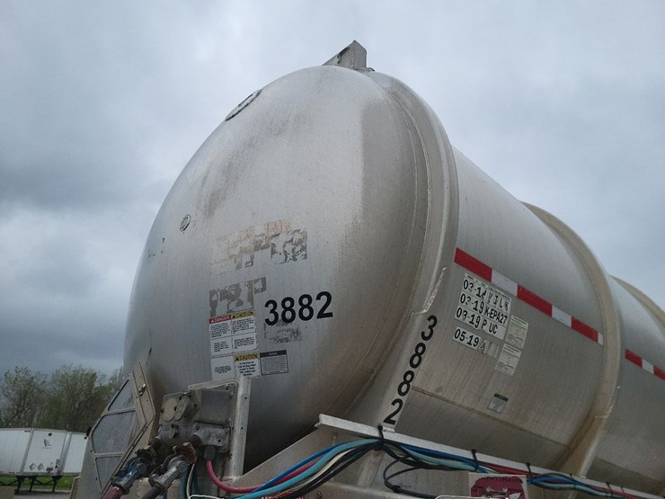 2012-brenner-8820-gallon-aluminum-tandem-axle-semi-tanker-trailer-image-36