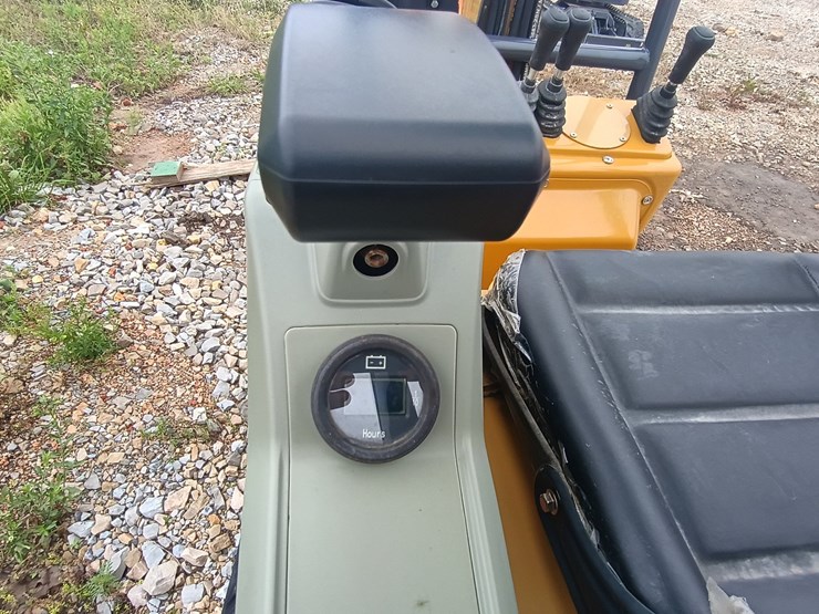 #24705-•-2025-agt-mx12rx-mini-escavator-image-8