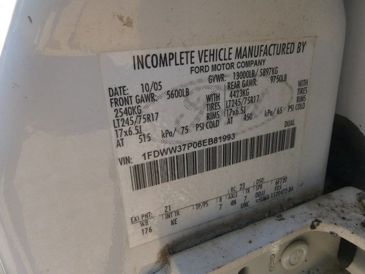 2006-ford-f350-image-12