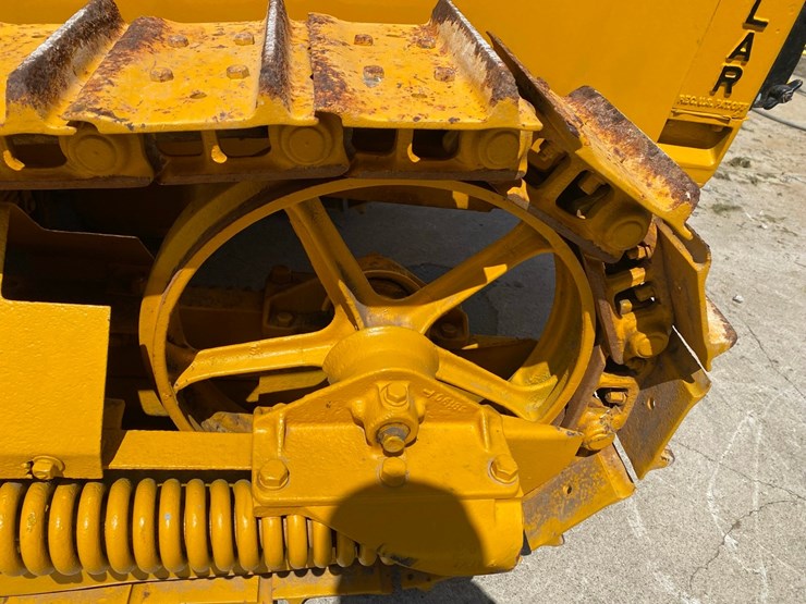 caterpillar-22-image-30