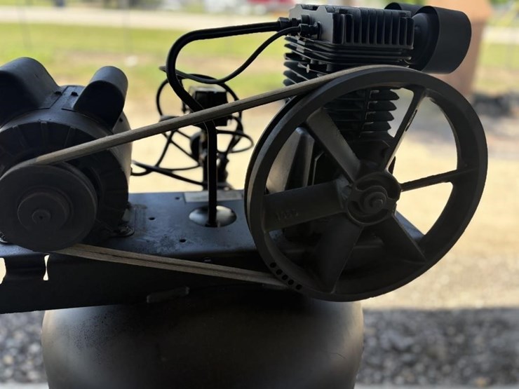 sl---220v-air-compressor-image-3