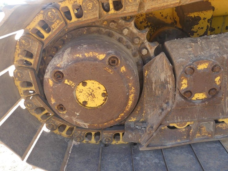 2019-komatsu-d65pxi-18-image-11