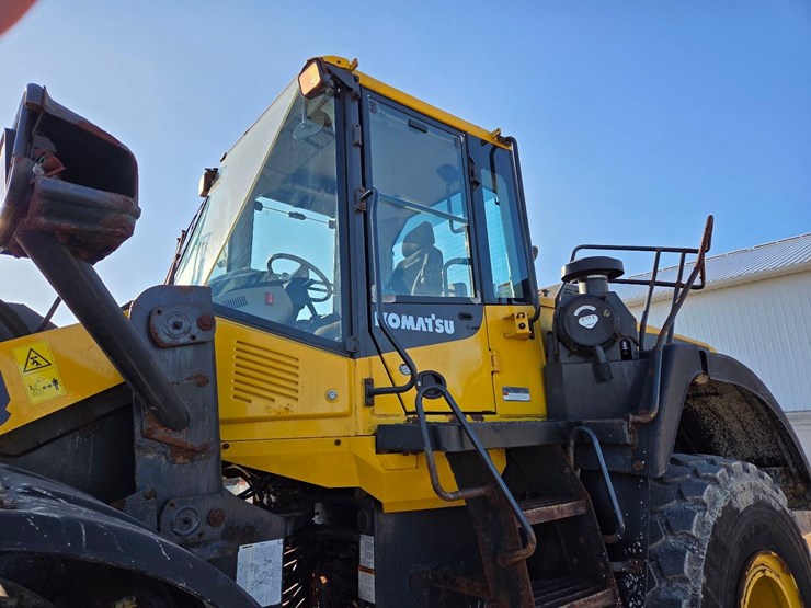 2018-komatsu-wa380-image-12