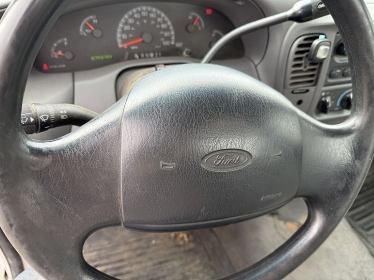 1999-ford-f150-image-25