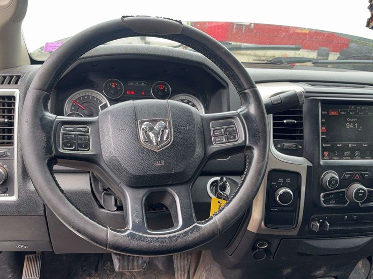 2013-dodge-2500-image-4