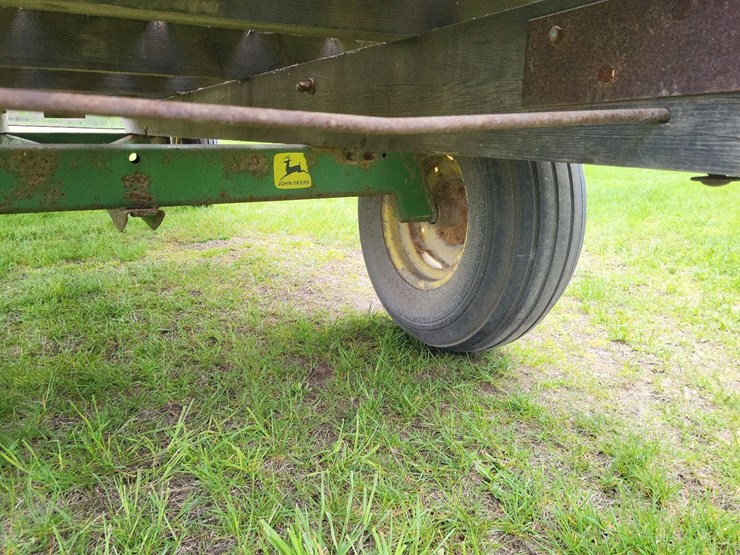 hay-wagon-w/john-deere-running-gear-image-26