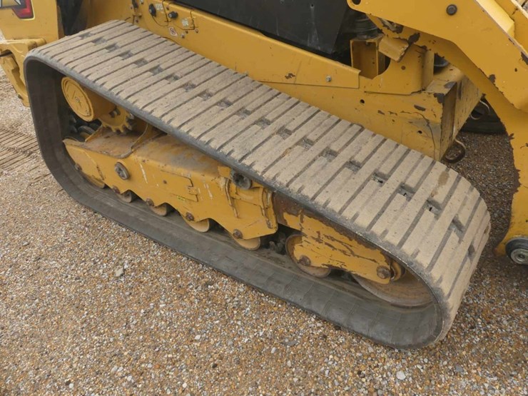 2020-caterpillar-299d3-image-8