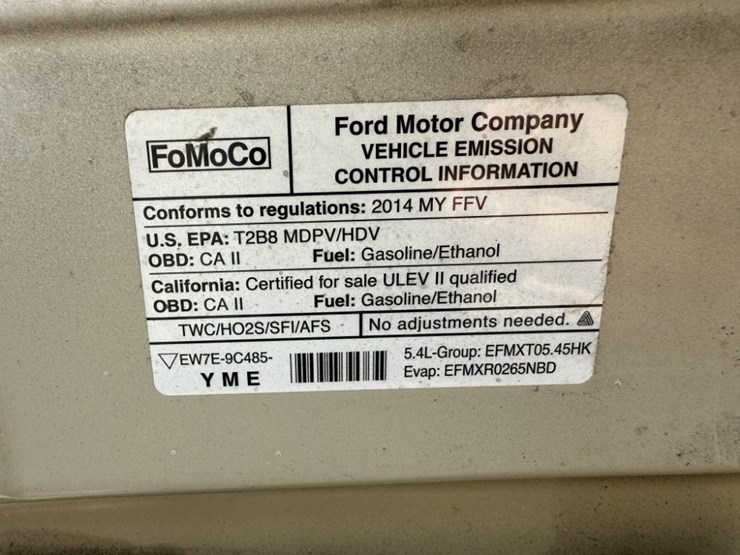 2014-ford-cargo-image-14