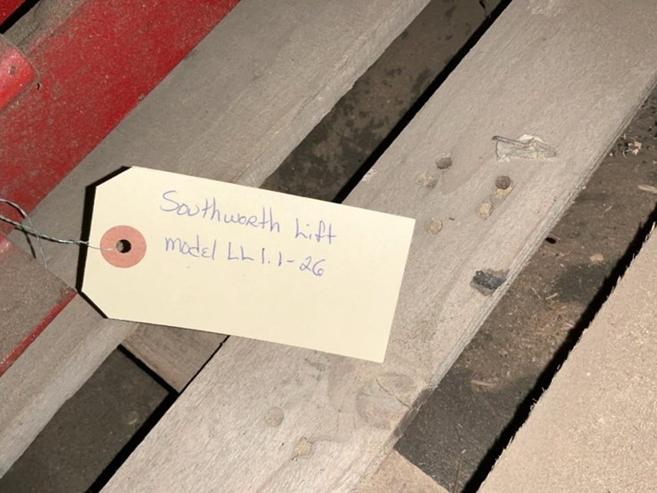 #162-•-southworth-lift-tables-image-7