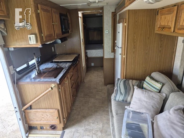 2004-lamar-motor-home-10242-image-16