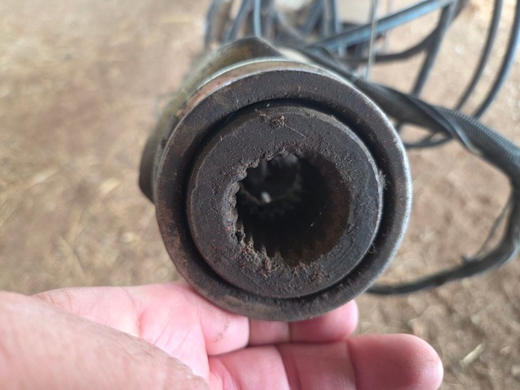 hesston-7500-image-3