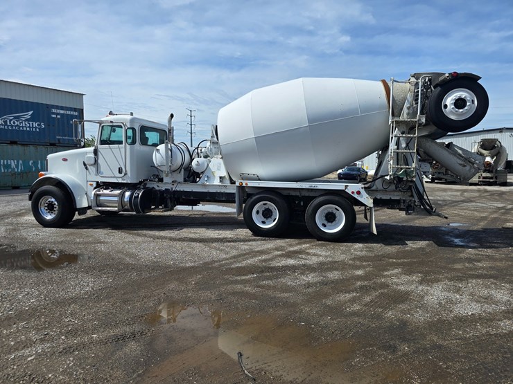 2014-peterbilt-365-image-11