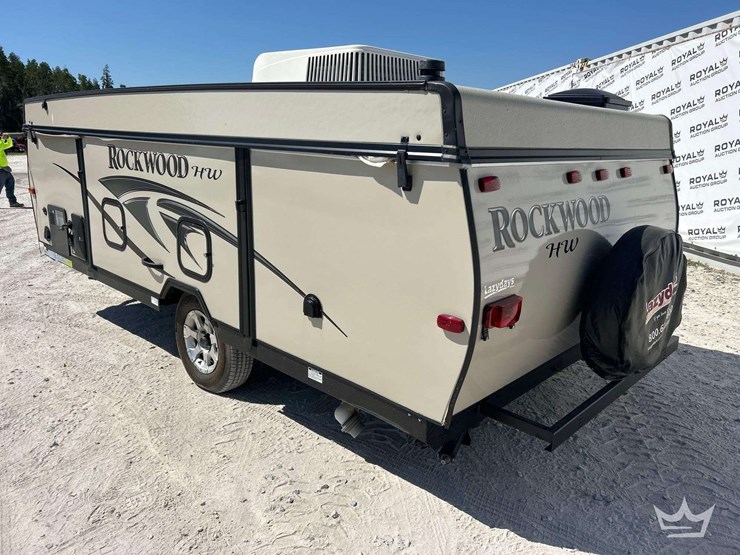2013-15ft-forst-river-rockwood-hw276-s/a-travel-trailer-pop-up-camper-image-4
