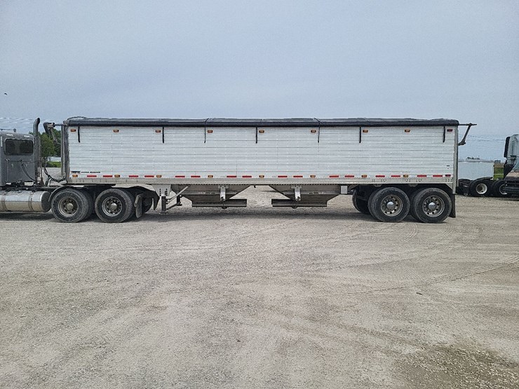 2014-timtpe-tandem-axle-semi-hopper-trailer-image-2