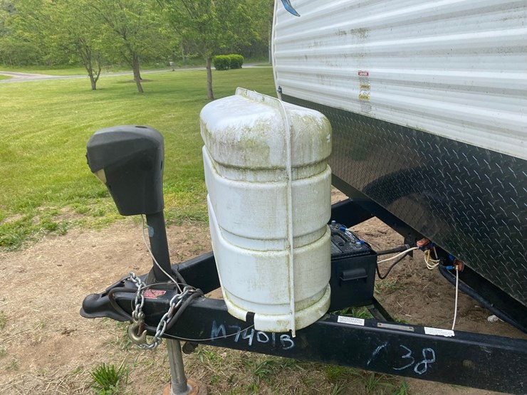 2012-keystone-springdale-rv-image-27