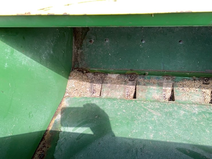 john-deere-8300-image-29