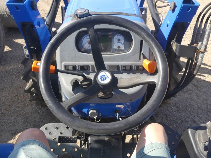 new-holland-workmaster-50-image-16
