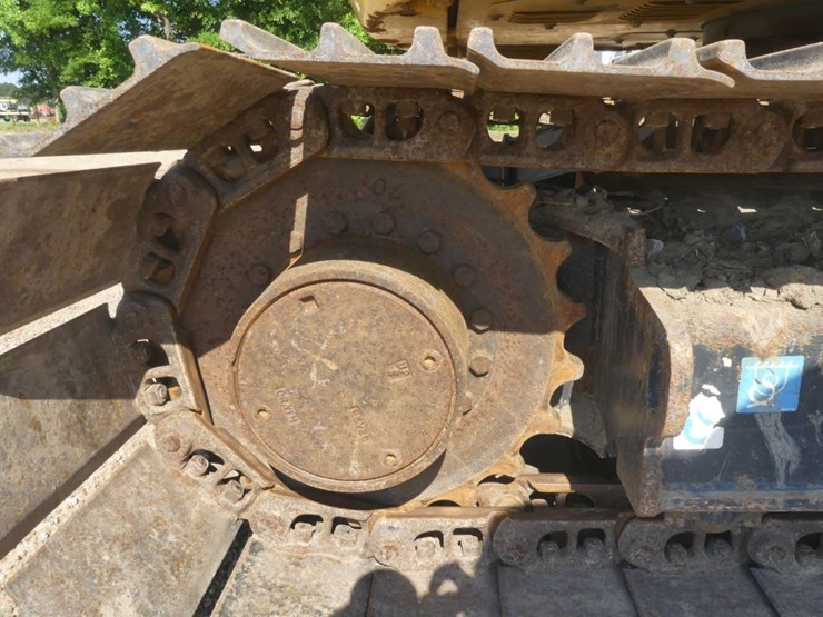 2017-deere-75g-image-11