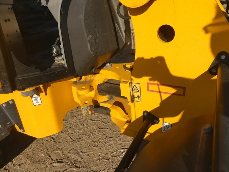 2023-jcb-407-image-10