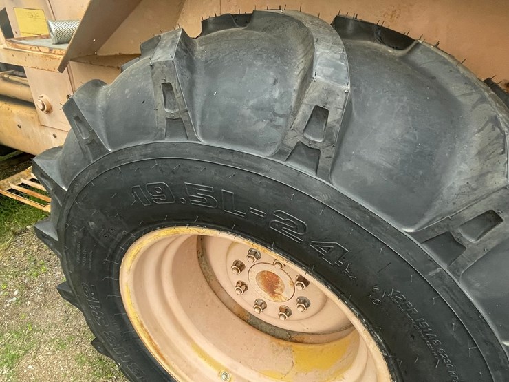 jcb-1550b-image-14