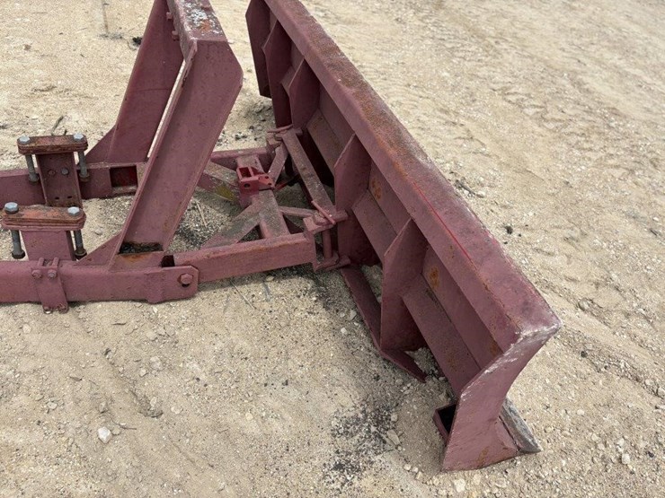 l3---tractor-bulldozer-blade-image-3