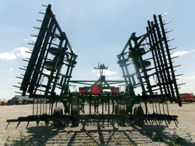 2003-john-deere-2210-image-9