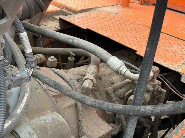 franks-mobilrig-300-1287/160-dtd-ht-96’-215k-4-axle-well-service-workover-rig-image-9
