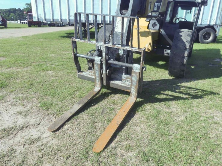 2015-caterpillar-tl642c-image-7