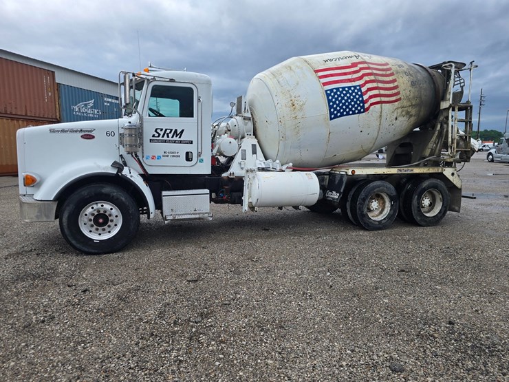 2009-peterbilt-365-image-5