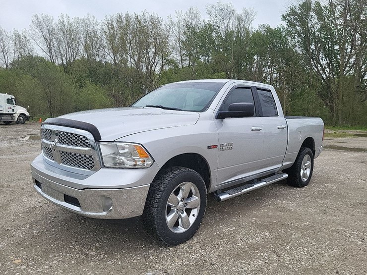 2014-dodge-1500-image-1