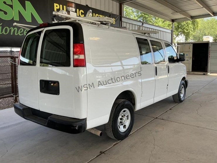 2013-chevrolet-express-2500-image-7