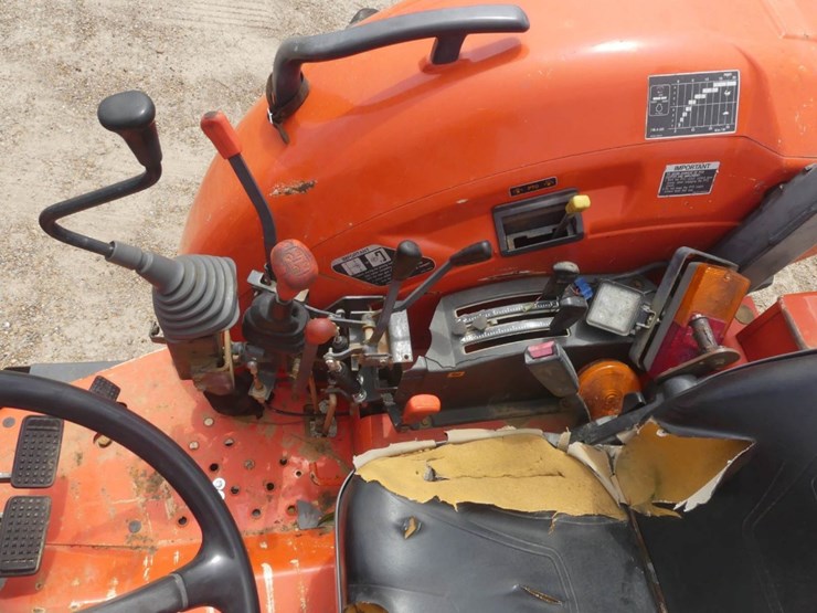 kubota-m8540d-image-14