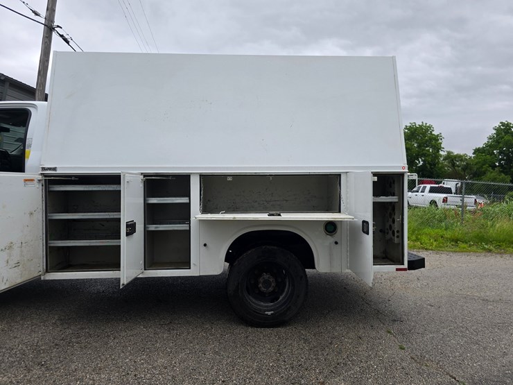 2021-chevrolet-silverado-6500hd-image-68