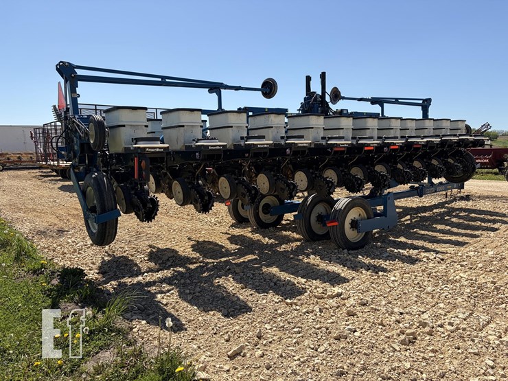 2002-kinze-3600-image-2
