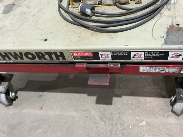 #163-•-southworth-lift-table-image-6