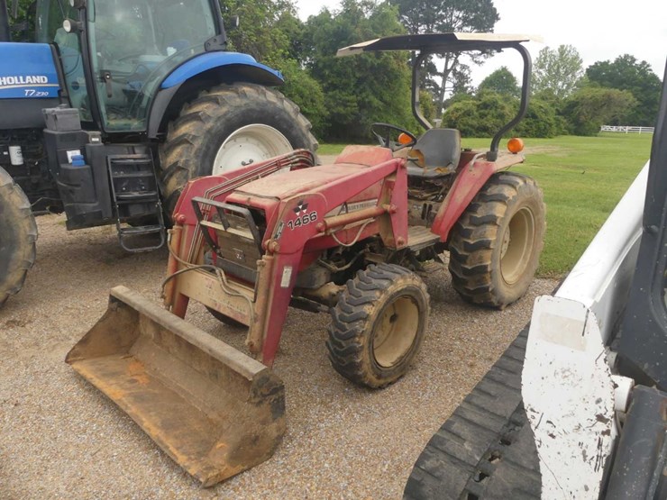 massey-ferguson-1440v-image-1
