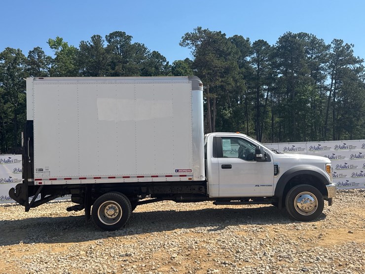 2017-ford-f550-image-1