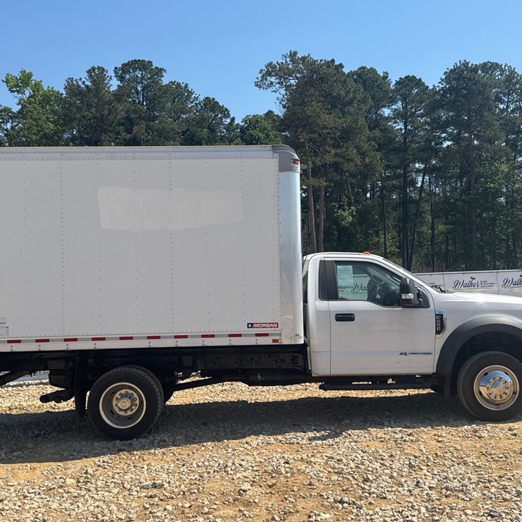 2017 FORD F550