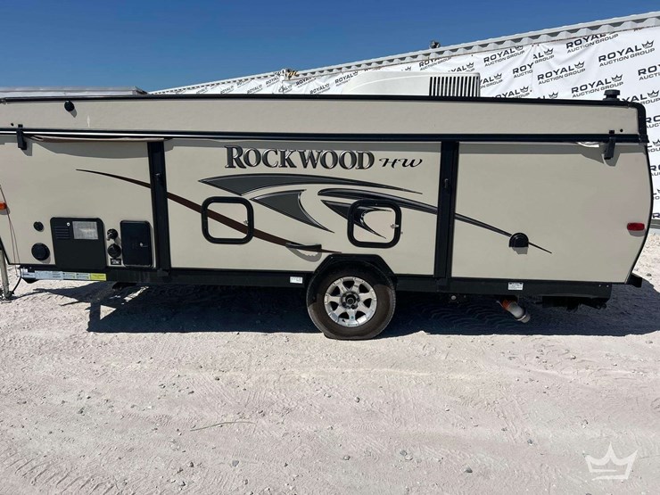 2013-15ft-forst-river-rockwood-hw276-s/a-travel-trailer-pop-up-camper-image-10