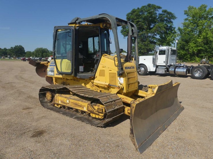 2013-komatsu-d39px-23-image-2