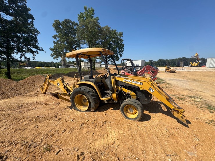 john-deere-110-image-1