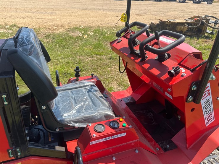 #20695-•-new-agt-sda-140t-mini-skid-steer-image-5