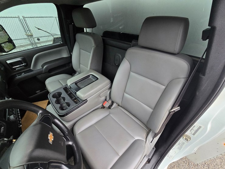 2021-chevrolet-silverado-6500hd-image-54