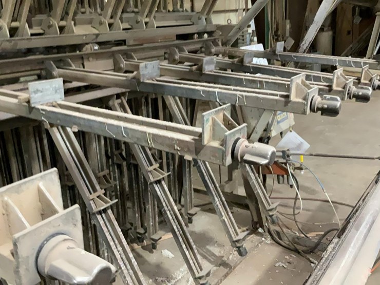 #147-•-quick-pneumatic-clamp-carrier-image-8