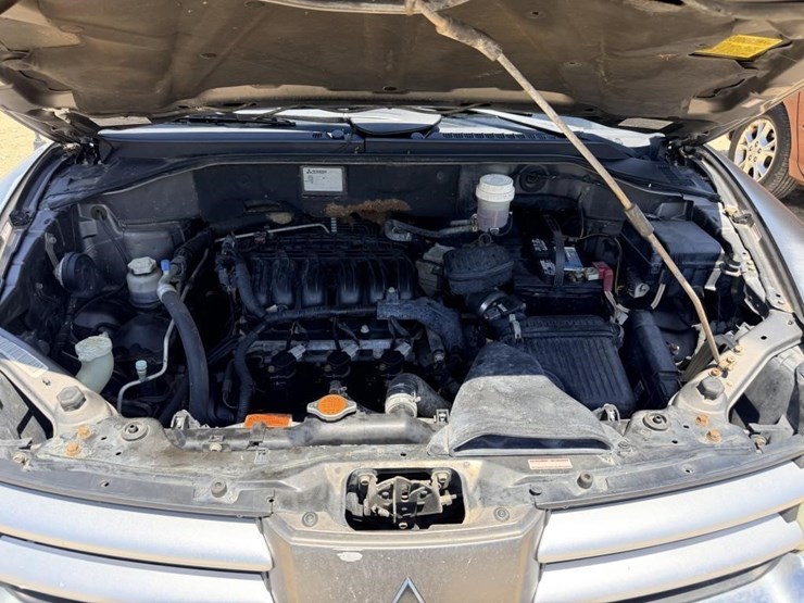 2005-mitsubishi-endeavor-image-22